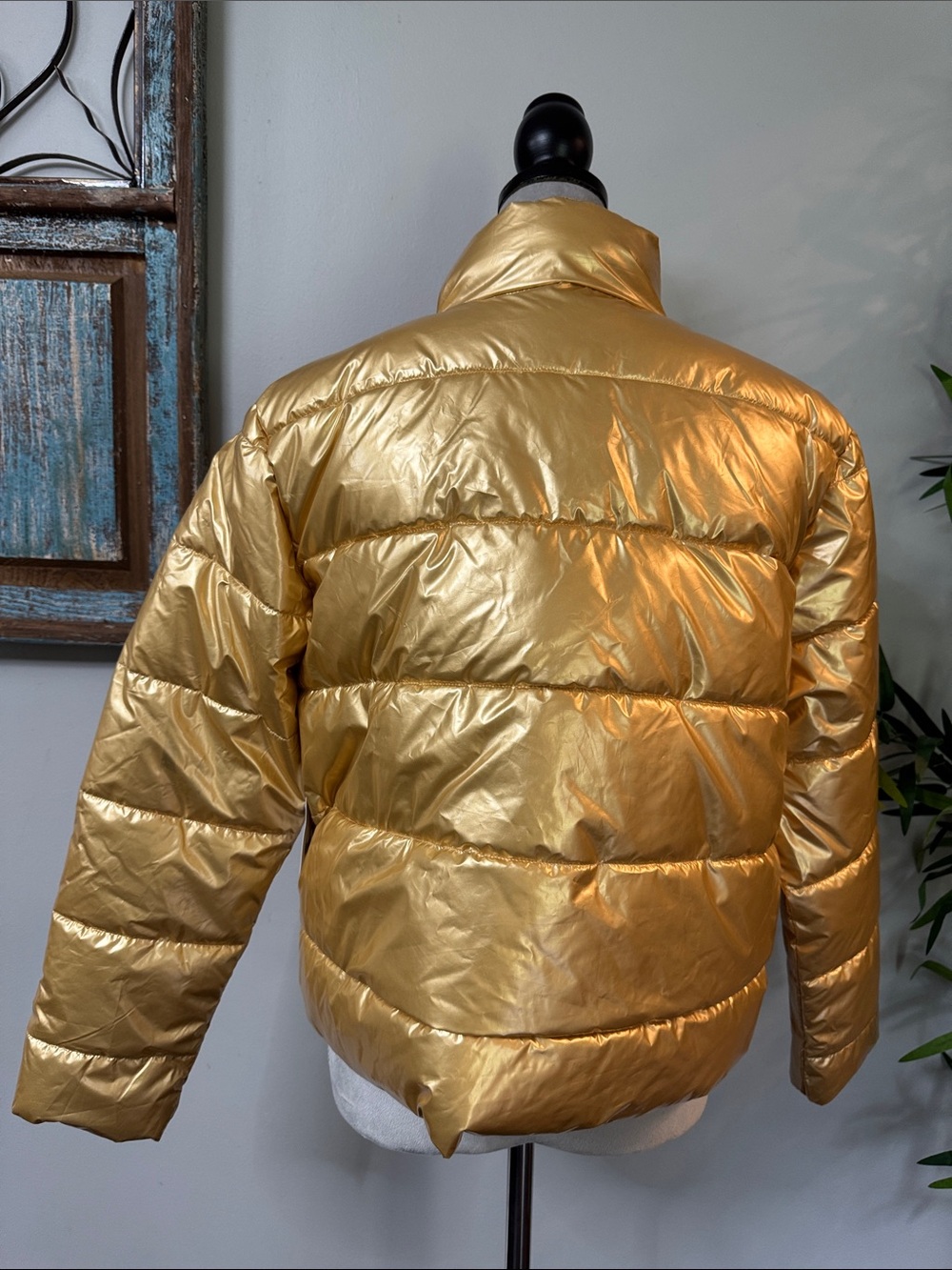Time and Tru Metallic Gold Quilted Puffer Jacket NWT M - Picture 5 of 9